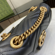 Con set completo di confezione originale in scatola verde Mini borsa a tracolla della serie Gucci Marmont