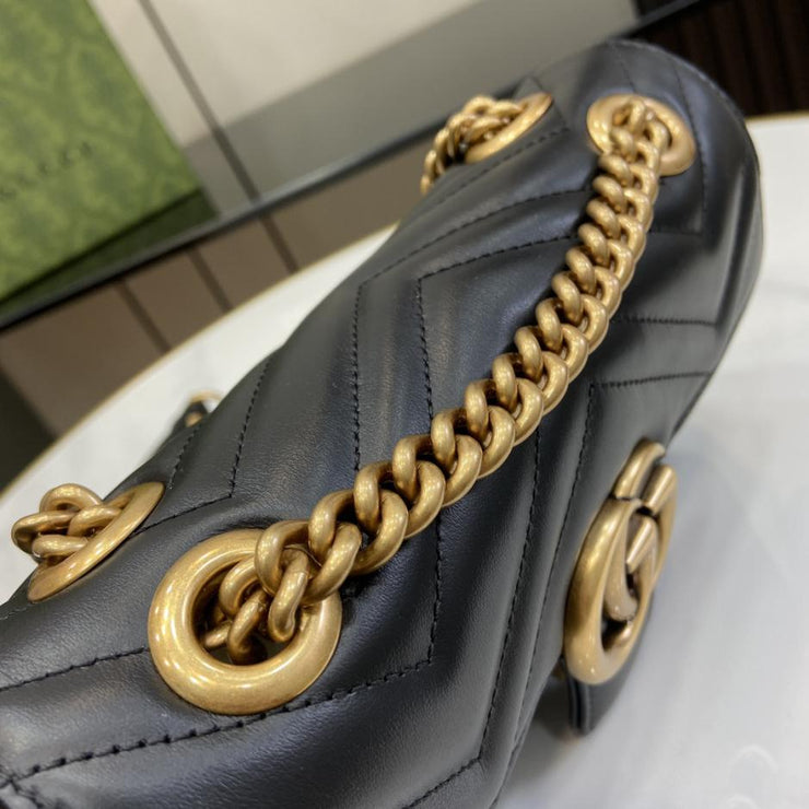 Con set completo di confezione originale in scatola verde Mini borsa a tracolla della serie Gucci Marmont