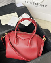 Borsa a mano Givenchy Antigona in pelle liscia