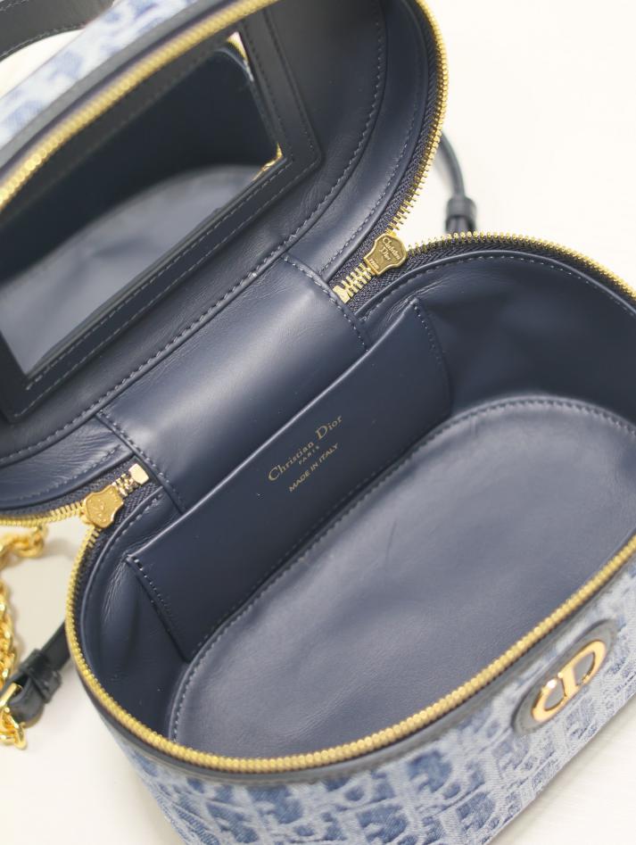 Borsa Vanity piccola 30 Montaigne “Denim Blue