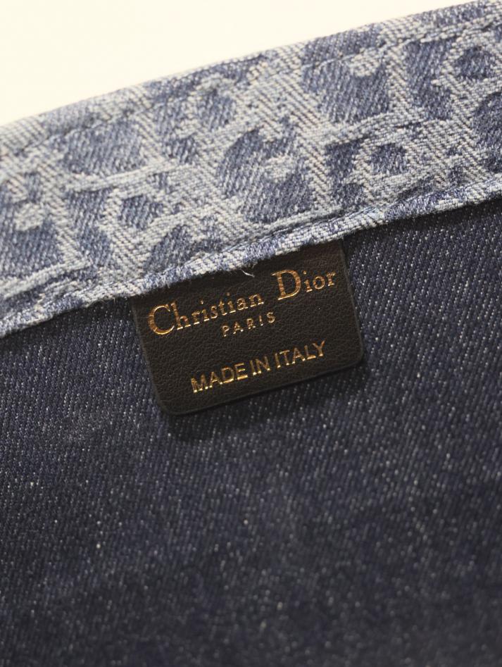 CHRISTIAN DIOR Medium Dior Book Tote