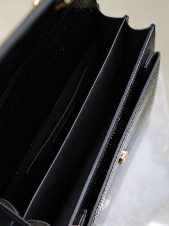 SAINT LAURENT motivo coccodrillo nero con fibbia dorata·sunset 22 cm tramonto