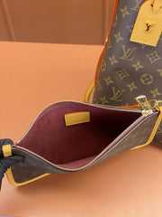 Louis Vuitton Alma Carryall MM in Tela Monogram