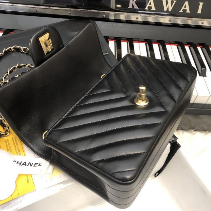 Fibbia a doppia C in pelle di pecora importata originale Chanel