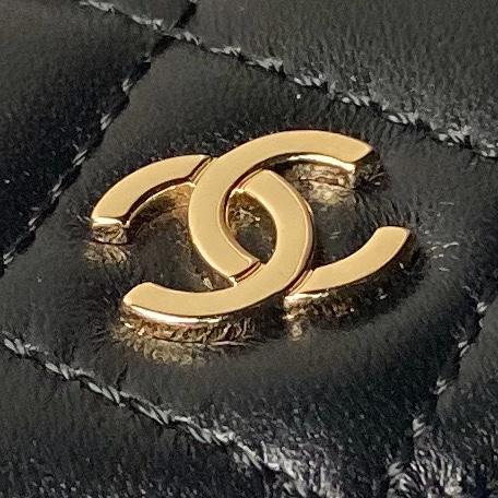 Chanel 24c Un mini zaino piccolo in pelle