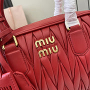 Con set completo di confezioni originali da banco” MIU MIU Arcadie Matelasse borsa a tracolla in pelle di pecora media 27 cm