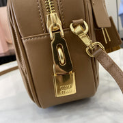 Con set completo di confezioni originali da banco” Borsa a tracolla bowling media MIU MIU Arcadie Matelasse in pelle di pecora