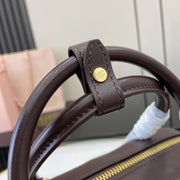 Con set completo di confezioni originali da banco” Borsa a tracolla da bowling media MIU MIU Arcadie Matelasse in pelle di pecora