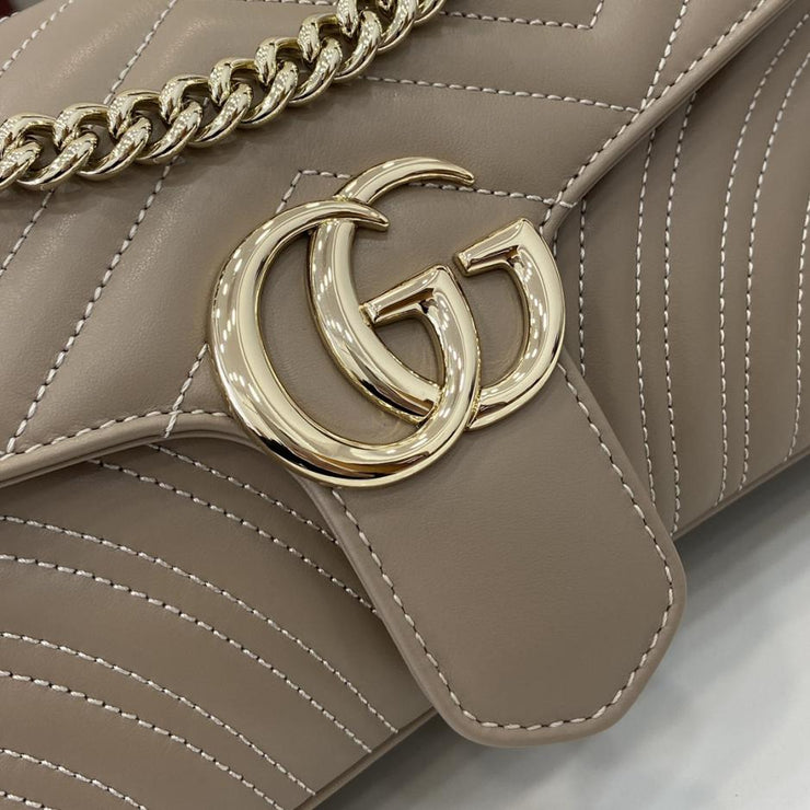 Mini borsa trapuntata serie Gucci GG Marmont
