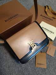 Borsa a tracolla in pelle strutturata Burberry Caviar (JEOHT)