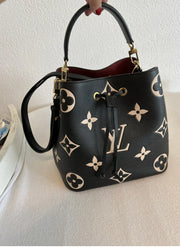 Louis Vuitton Borsa NeòNoè MM in Pelle Monogram Giant - Nero