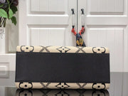 Louis Vuitton Onthego MM in Tela Monogram