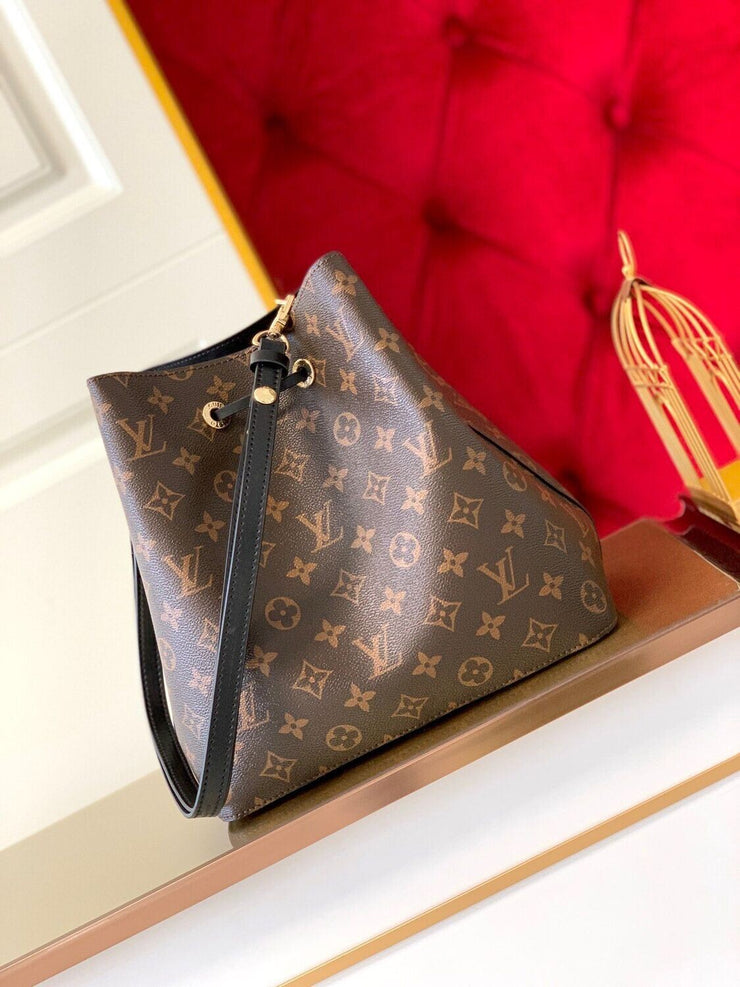 Louis Vuitton NéoNoé in Tela Monogram - Nero