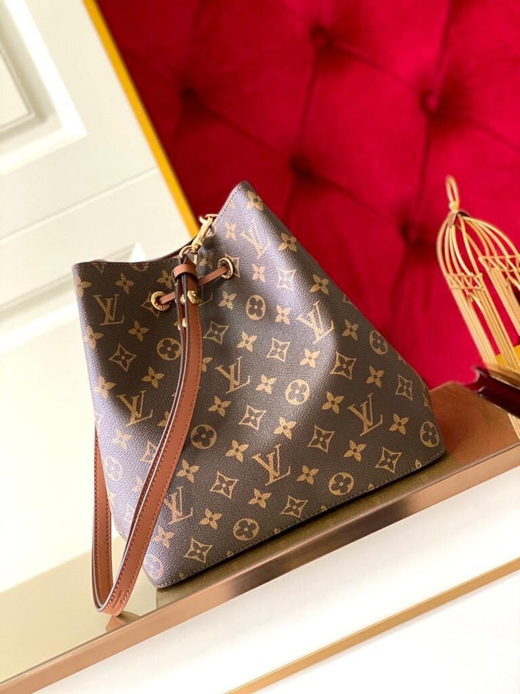 Louis Vuitton NéoNoé MM in Tela Monogram - Caramello