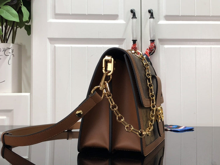 Louis Vuitton Dauphine MM in Tela Monogram e Monogram Reverse