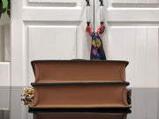 Louis Vuitton Dauphine MM in Tela Monogram e Monogram Reverse