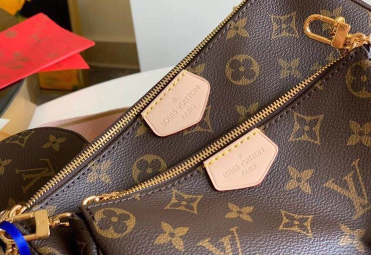 Louis Vuitton Multi Pochette Accessoires in Tela Monogram - Rosa