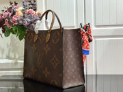 Louis Vuitton Onthego GM in Tela Monogram Giant