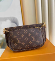 Louis Vuitton Multi Pochette Accessoires in Tela Monogram