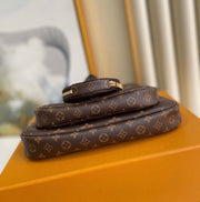 Louis Vuitton Multi Pochette Accessoires in Tela Monogram  Verde Kaki