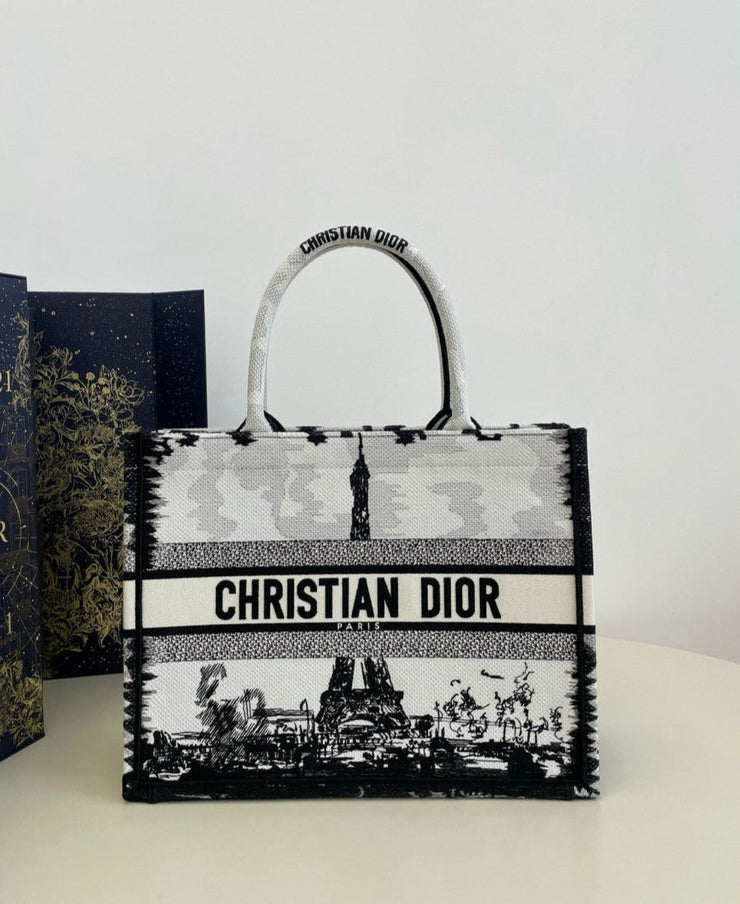 CHRISTIAN DIOR Medium Dior Book Tote