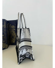 CHRISTIAN DIOR Medium Dior Book Tote