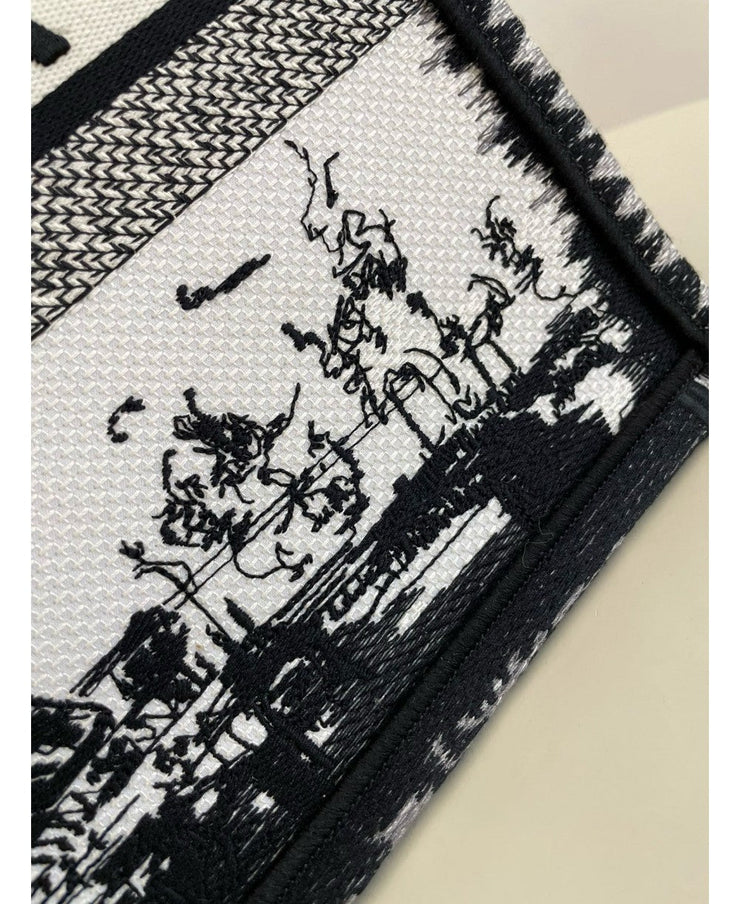 CHRISTIAN DIOR Medium Dior Book Tote