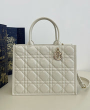 CHRISTIAN DIOR Medium Dior Book Tote
