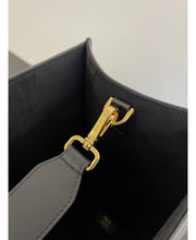 Fendi Sunshine Medium FENDI