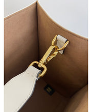 Fendi Sunshine Medium FENDI