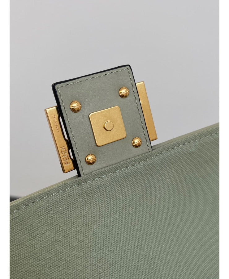 FENDI Baguette