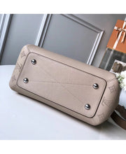 Louis Vuitton Borsa Haumea in Pelle Traforata Mahina - Beige