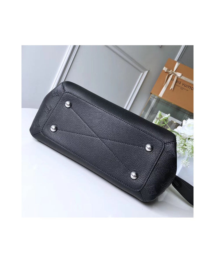 Louis Vuitton Borsa Haumea in Pelle Traforata Mahina - Nero