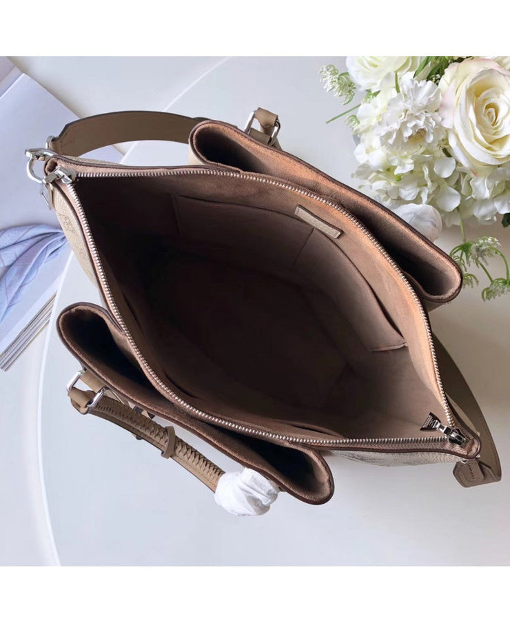 Louis Vuitton Borsa Haumea in Pelle Traforata Mahina - Beige