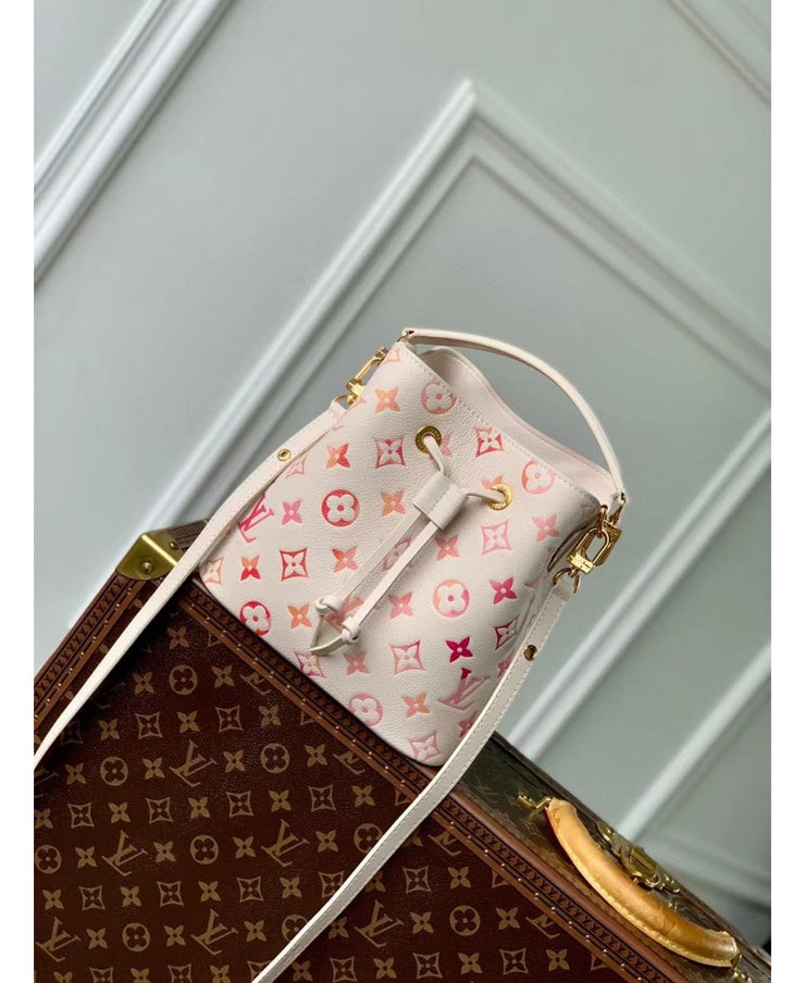 Louis Vuitton Néonoé BB in Pelle Monogram Empreinte