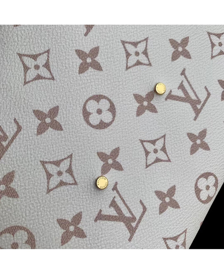 Louis Vuitton Atlantis GM in Tela Monogram Dune