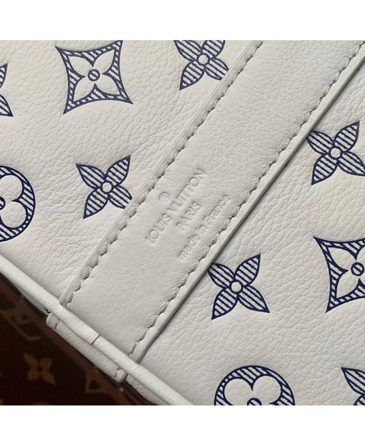 Louis Vuitton Keepall Bandoulière 50 in Pelle Monogram Shadow - Bianco e Blu Navy