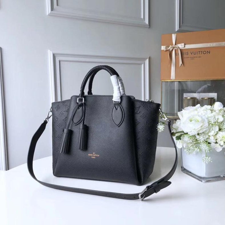 Louis Vuitton Borsa Haumea in Pelle Traforata Mahina - Nero