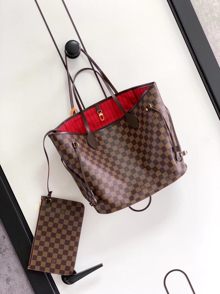 Louis Vuitton Neverfull MM in Tela Monogram - Rosso Ciliegia